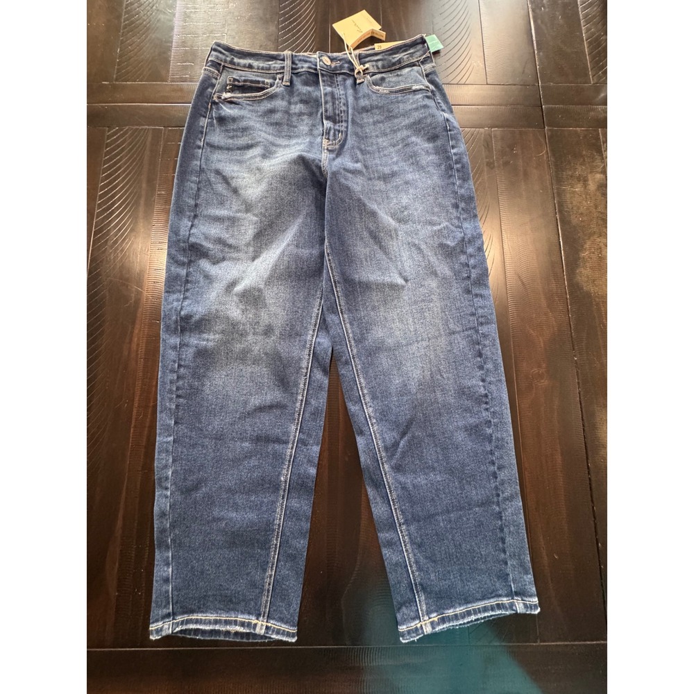KanCan Maurices Super High Rise Slim Balloon Jeans Medium Wash Denim Size 29 NWT